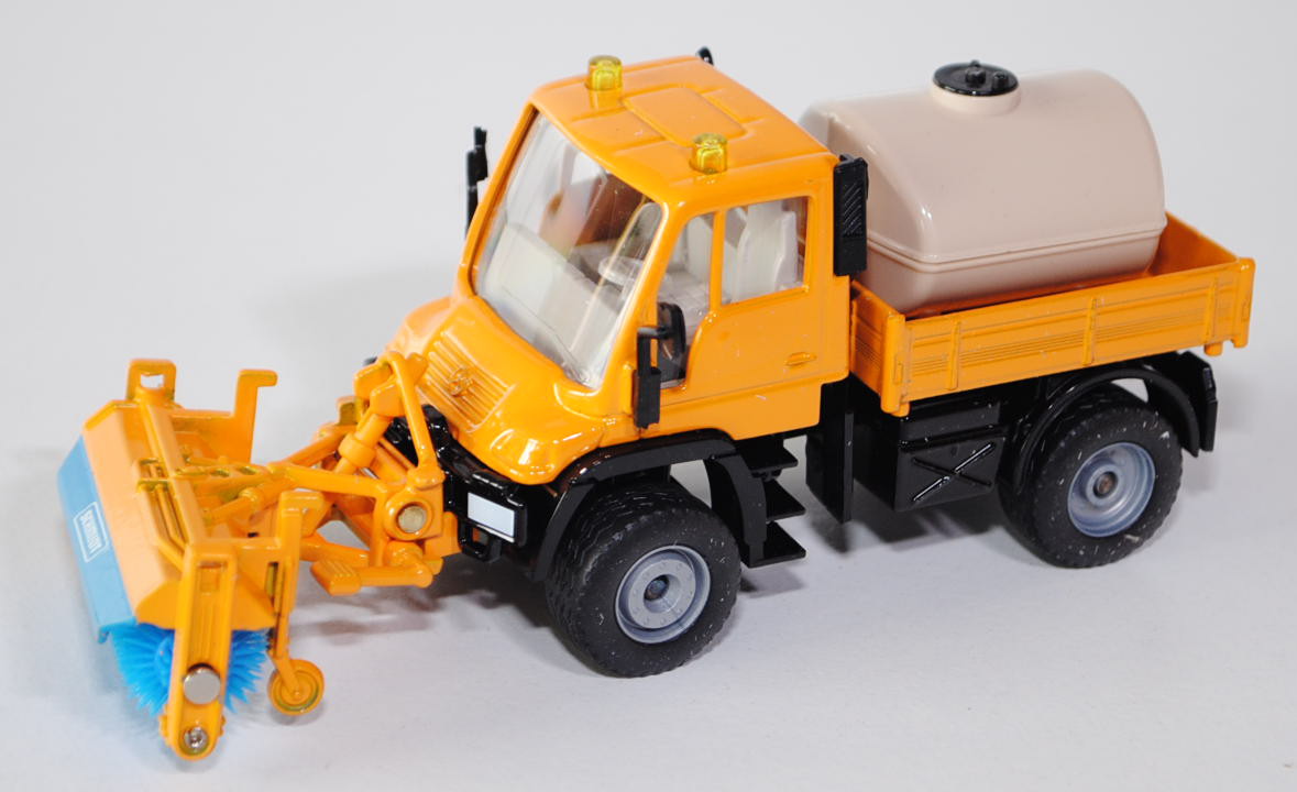 Unimog U 400 mit Vorbaukehrmaschine, melonengelb/schwarz, SCHMIDT, LKW16, 1:55, L17P