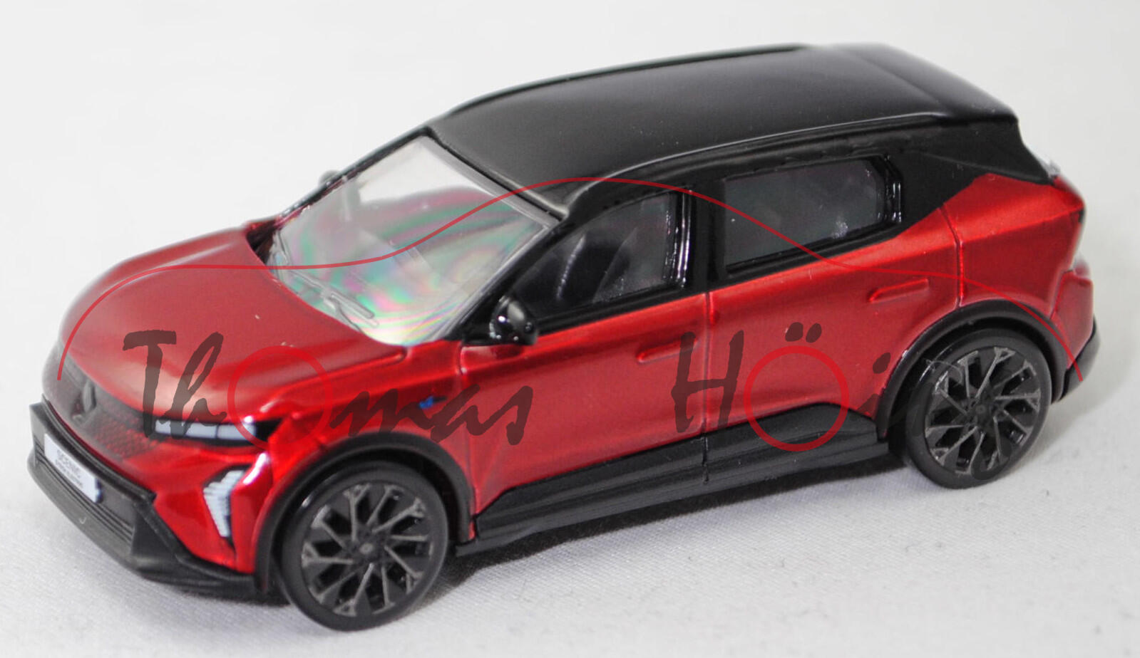 Renault Scénic E-Tech Electric 220 Long Range Esprit Alpine (Modell 2024-), DeZir-Rot metallic, Dach black-pearl-schwarz, Norev, 1:64, mb