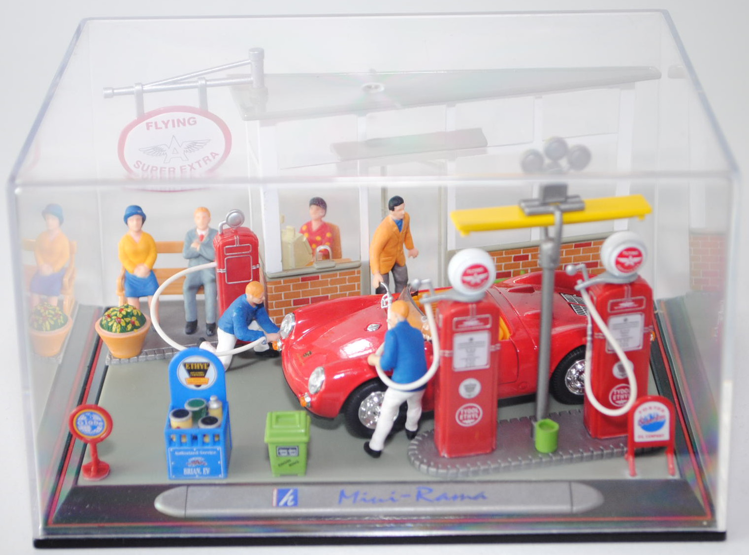 Tankstelle mit Porsche 550 (Gasoline Station), rot, incl. 6 Figuren, Mini-Rama, HONGWELL, 1:43, PC-B