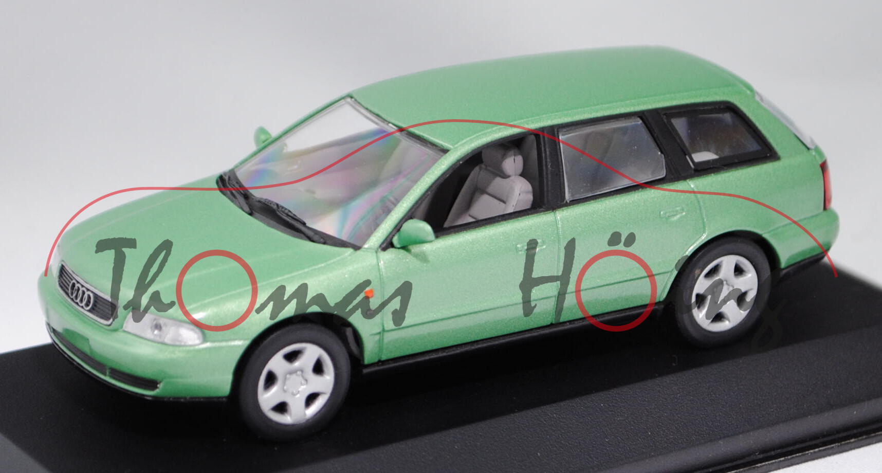 Audi A4 Avant (B5, Typ 8D), Modell 1996-1998, paradiesgrünmetallic, Minichamps, 1:43, Werbeschachtel