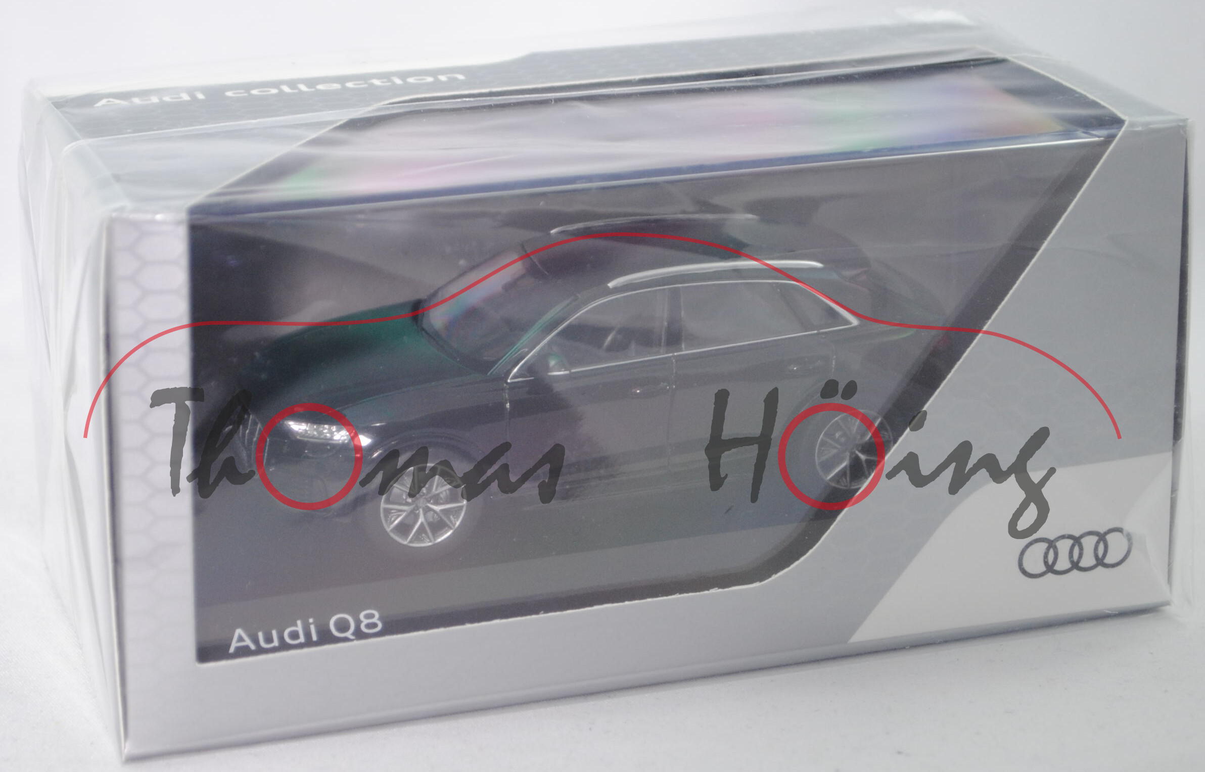 Audi Q8 (Typ 4M, Modell 2018-), orcaschwarz, Norev, 1:43, Werbeschachtel (EAN 2160000046199)