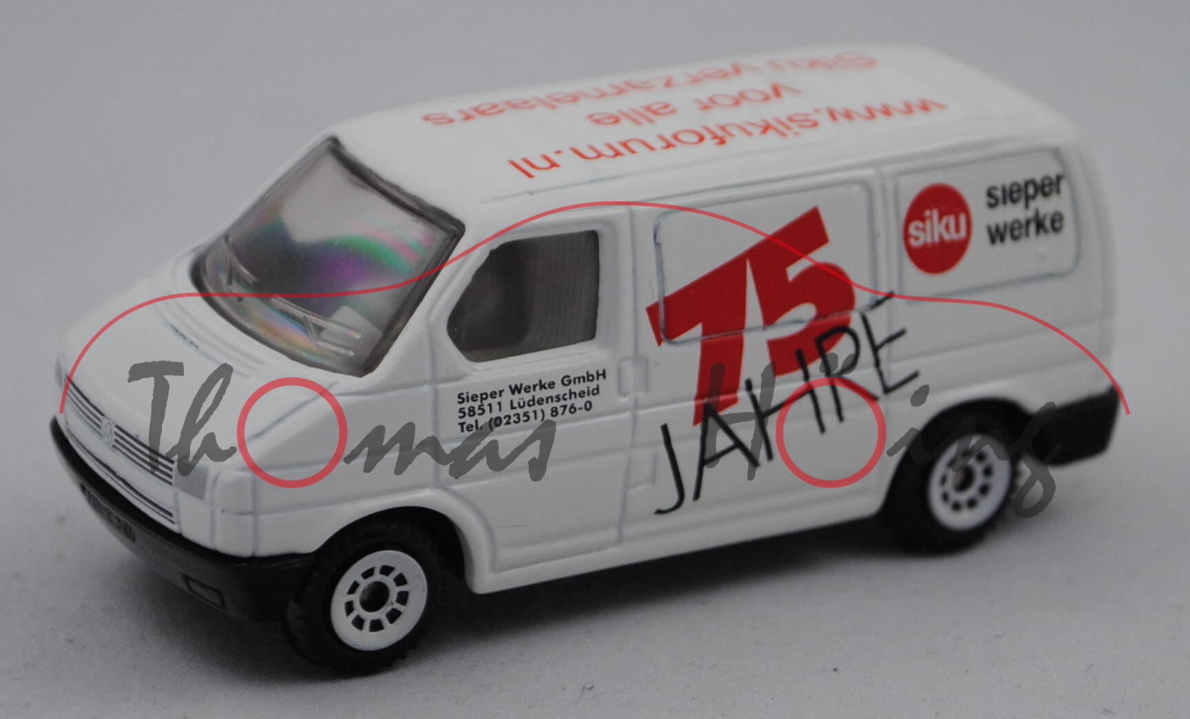 00422 VW T4 Transporter Kasten (Typ 70, Mod. 90-95), weiß, Sieper Werke/75 JAHRE/sikuforum (rechts)