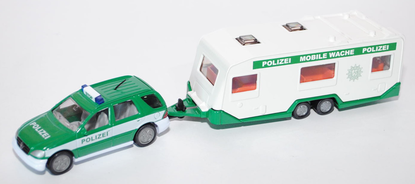 00001 Mercedes ML 320 mit Wohnwagen, minzgrün/weiß, POLIZEI MOBILE WACHE POLIZEI, Chassis PKW in rei