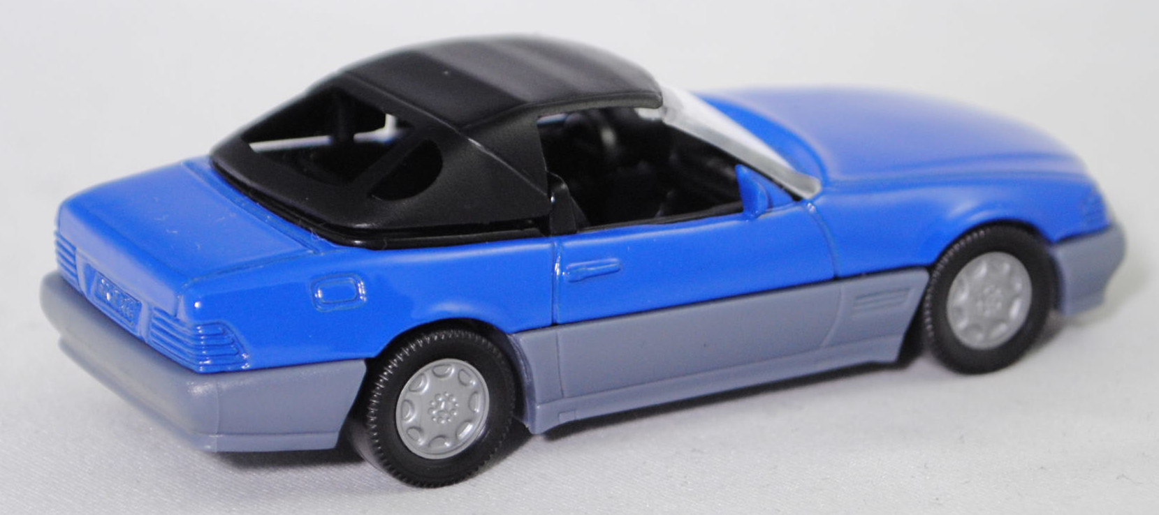 00001 Mercedes-Benz 500 SL mit Verdeck (Hardtop) (R 129, Modell 1989-1992), hell-enzianblau/fehgrau, Scheibe seitlich unlackiert, Heckklappe ohne Stern, Germ, B7, SIKU, 1:55, m