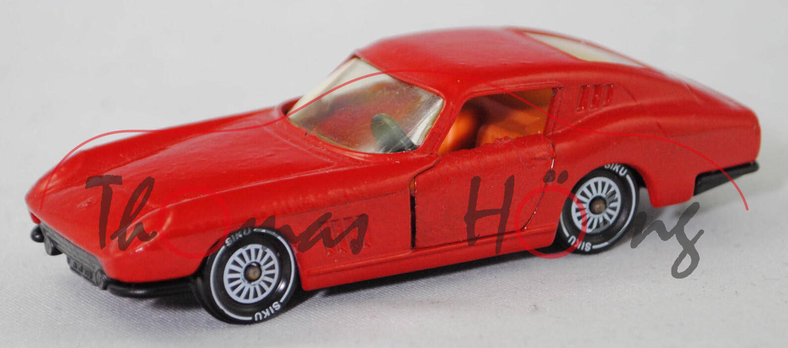 06400 HU Ferrari Berlinetta 275 GTB (Tipo 563, 2. Serie, Long Nose oder Lange Nase, Modell 1965-1966), karminrot, innen hell-rotorange, Chassis schwarz, SIKU Ungarn / Metchy, 1:56, m
