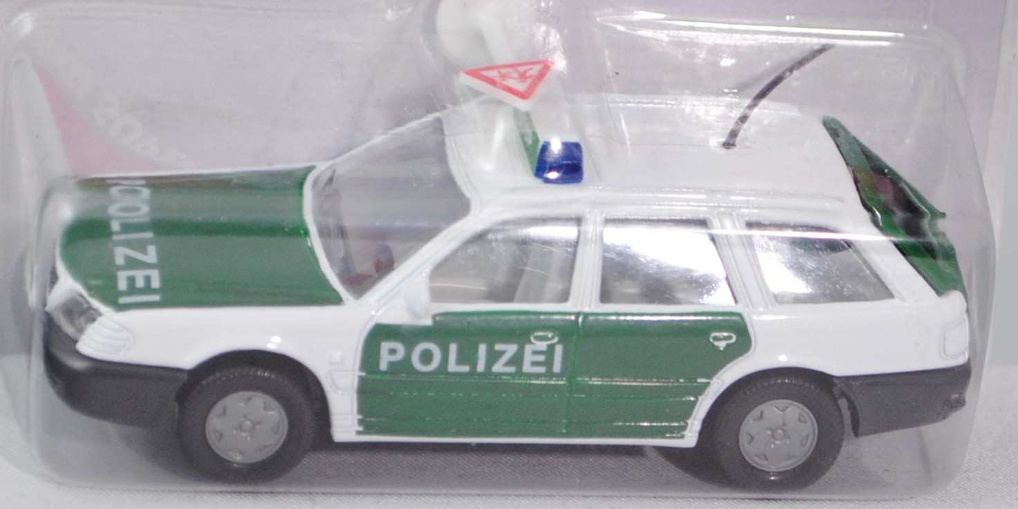 Audi A6 Avant 2.8 (C4, Typ 4A, Modell 1994-1997) Polizei-Lautsprecherwagen, reinweiß/minzgrün, innen