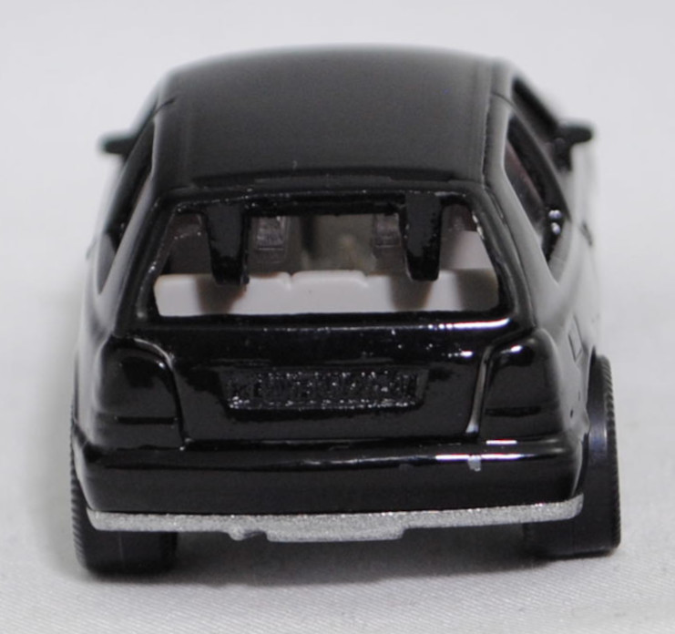 00004 VW Golf III 1.8 GL (Typ 1H, Vorfacelift, Modell 1991-1994), schwarz, innen grau, Lenkrad grau, Chassis silber, Hong, Bpr. 1010 / 0842, SIKU SUPER, 1:56, m- (Riss in Scheibe)