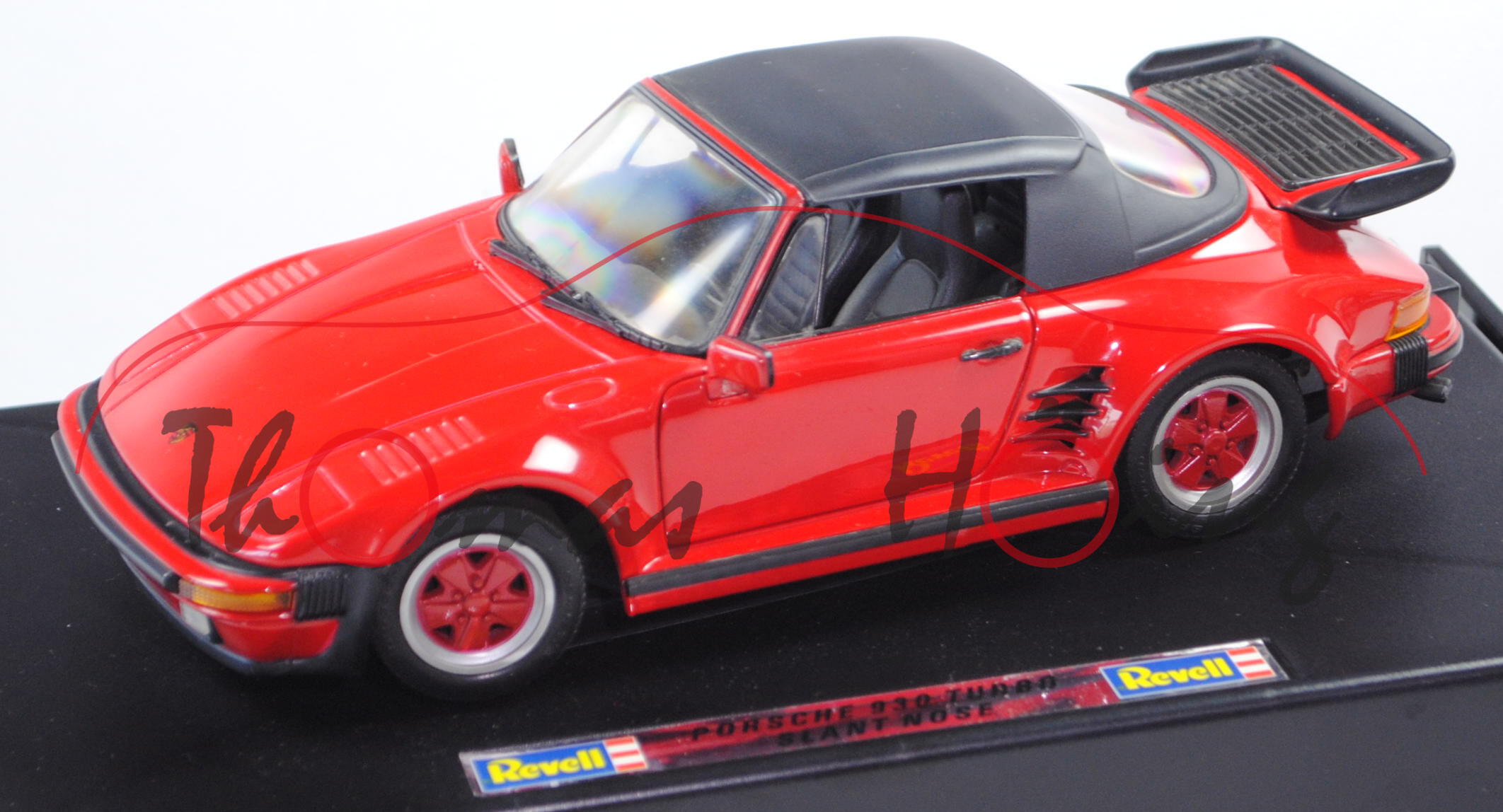 Porsche 911 Turbo Cabrio Flachbau (Flatnose/Slantnose, Mod. 87-89), d.-verkehrsrot, Revell, 1:18, mb