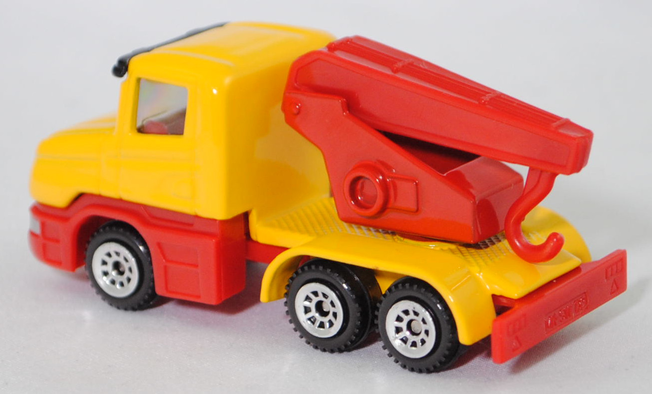 00004 Scania T114GB 6x4 NZ 340 (Serie 4, Fahrerhaustyp CT14, Modell 1995-1998) Abschleppwagen, gelb, Ausleger mit Abschlepphaken rot, C1 chrom, SIKU SUPER, 1:86, m