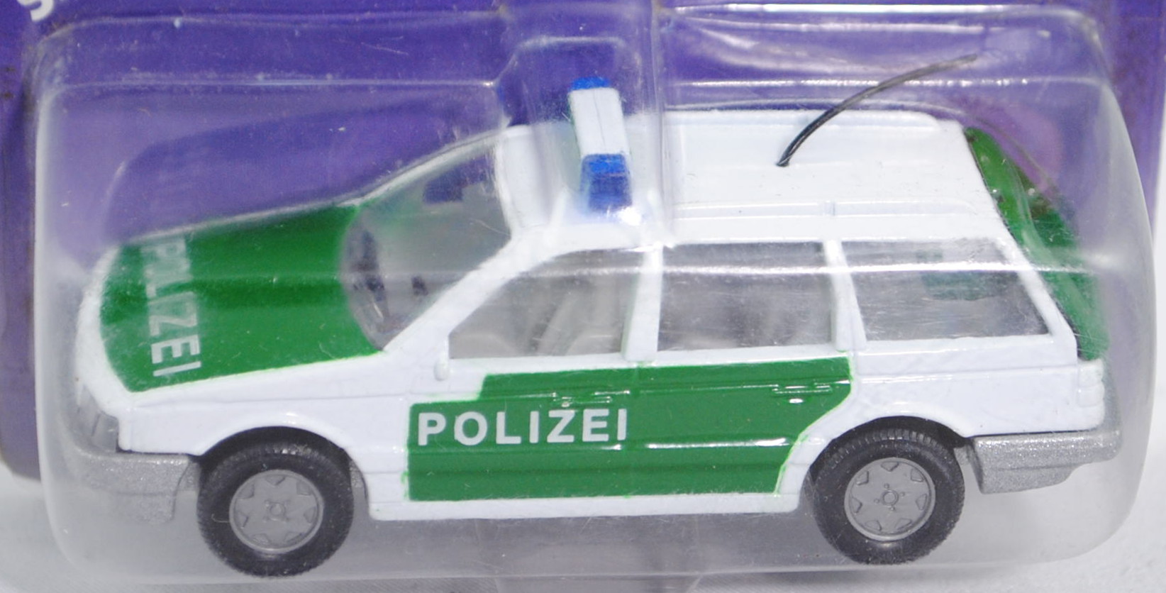 00018 VW Passat Variant (B3, Typ 35i, Modell 1988-1993) Polizei-Lautsprecherwagen, reinweiß, innen l