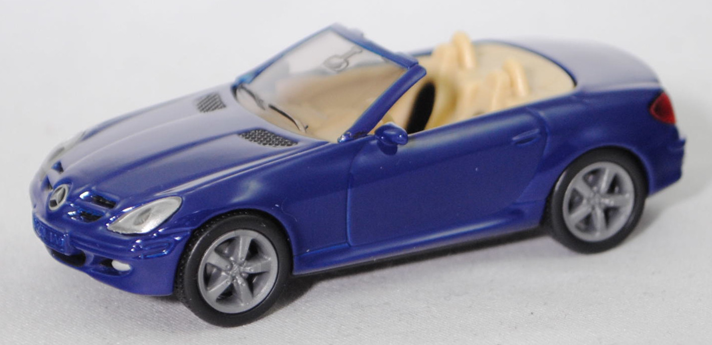 00002 Mercedes-Benz SLK 350 (interne Baureihenbezeichnung R 171, Vor-MoPf, Modell 2004-2008), hell-kobaltblau, innen elfenbein/schwarz, Bpr. 1002, SIKU SUPER, 1:55, m