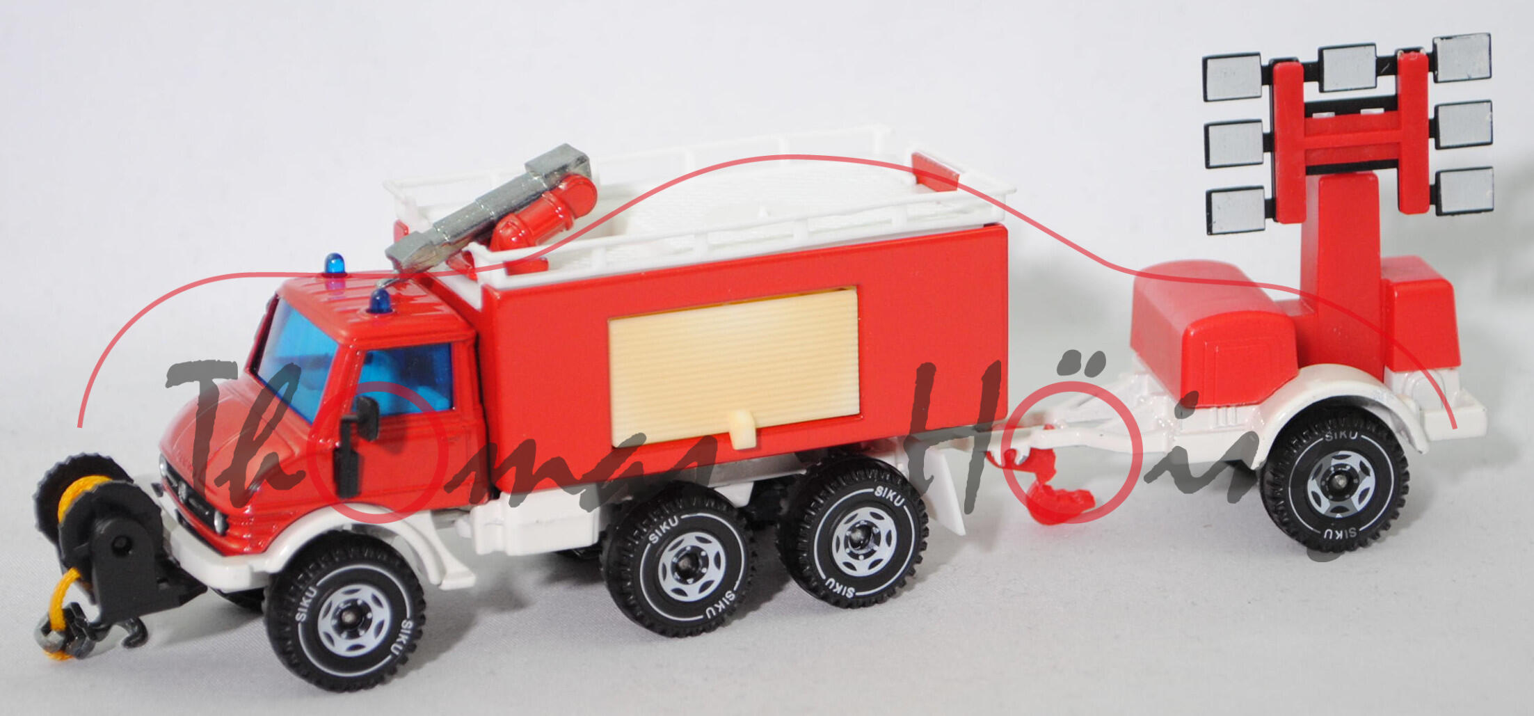 00002 Mercedes-Benz Unimog U125 (Mod. 70-88) Löschfahrzeug mit Flutlicht-Anhänger, SIKU, 1:55, L10