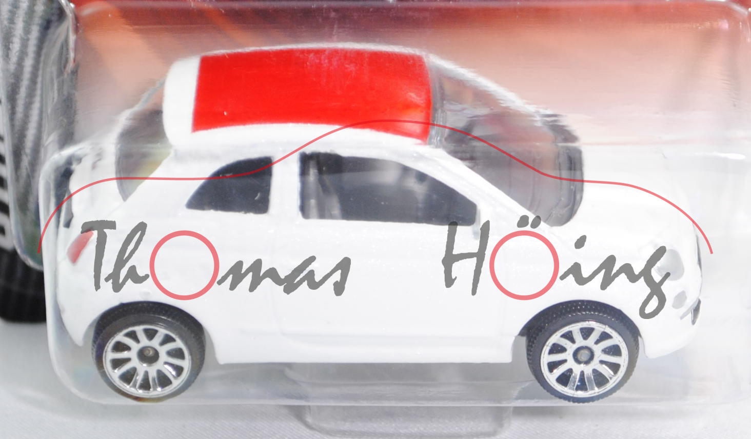 Fiat 500 (Modell 2007-) (Nr. 286 C), weißmetallic, Dach rot, 10-Speichen-Felge in chrom, 1:55, mb