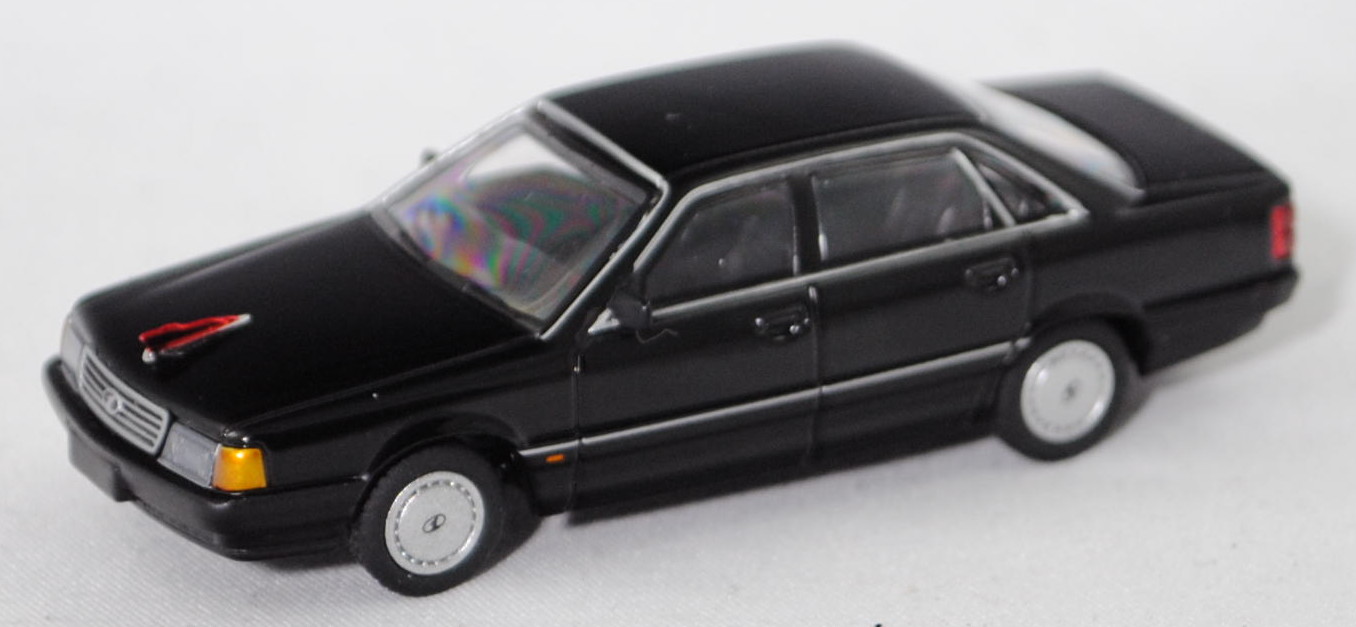 FAW-Hongqi CA7220 (Mod. 88-99 vgl. Audi 100 (C3, Typ 44 FL 88)), brillantschwarz, XCARTOYS, 1:64, mb