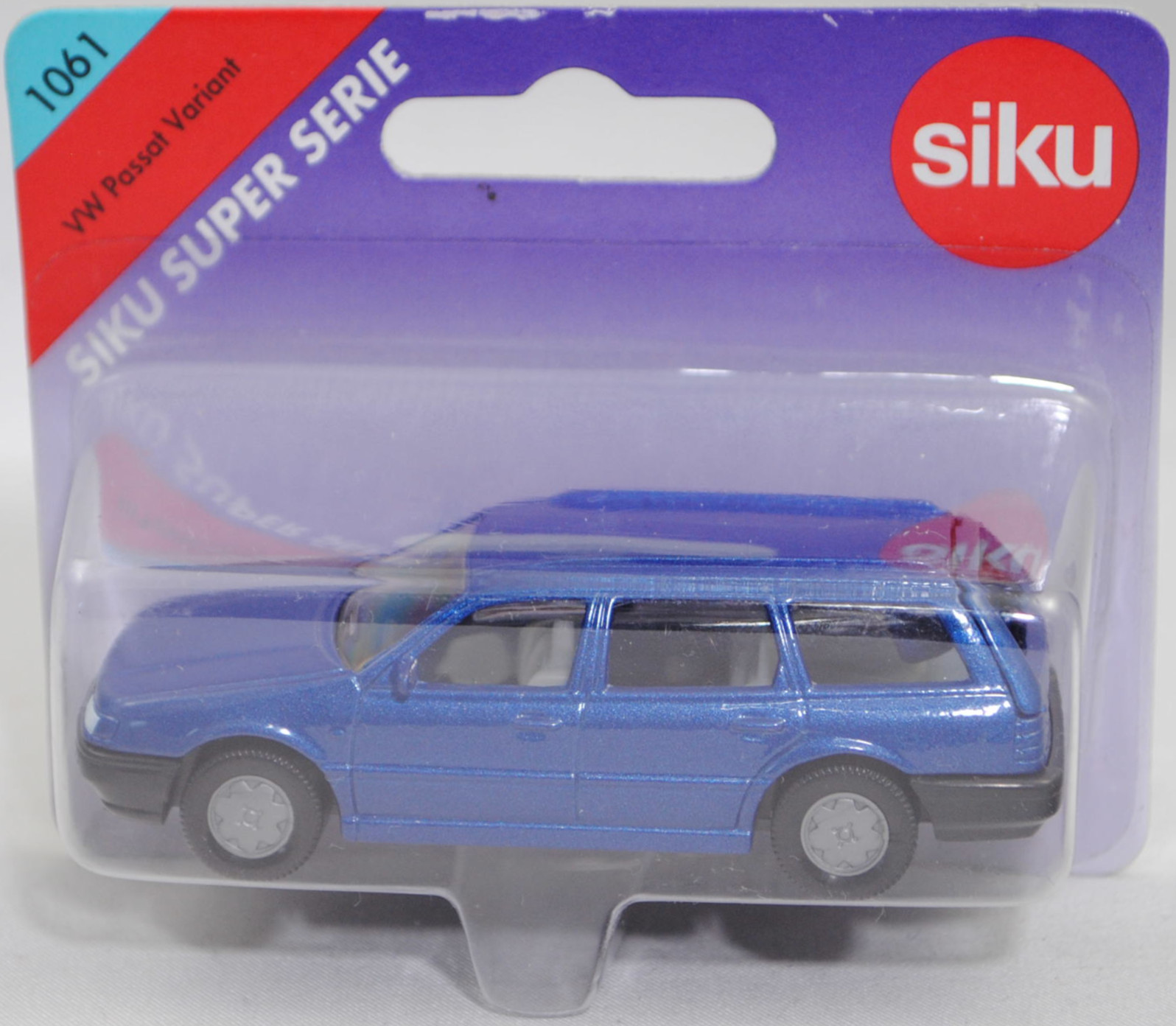 00001 VW Passat Variant VR6 Exclusiv (4. Generation, B4, Werkscode 35i / Typ 3A5, Modell 1993-1997), dunkel-violettblaumetallic (windsorblau metallic), SIKU SUPER, 1:55, P26