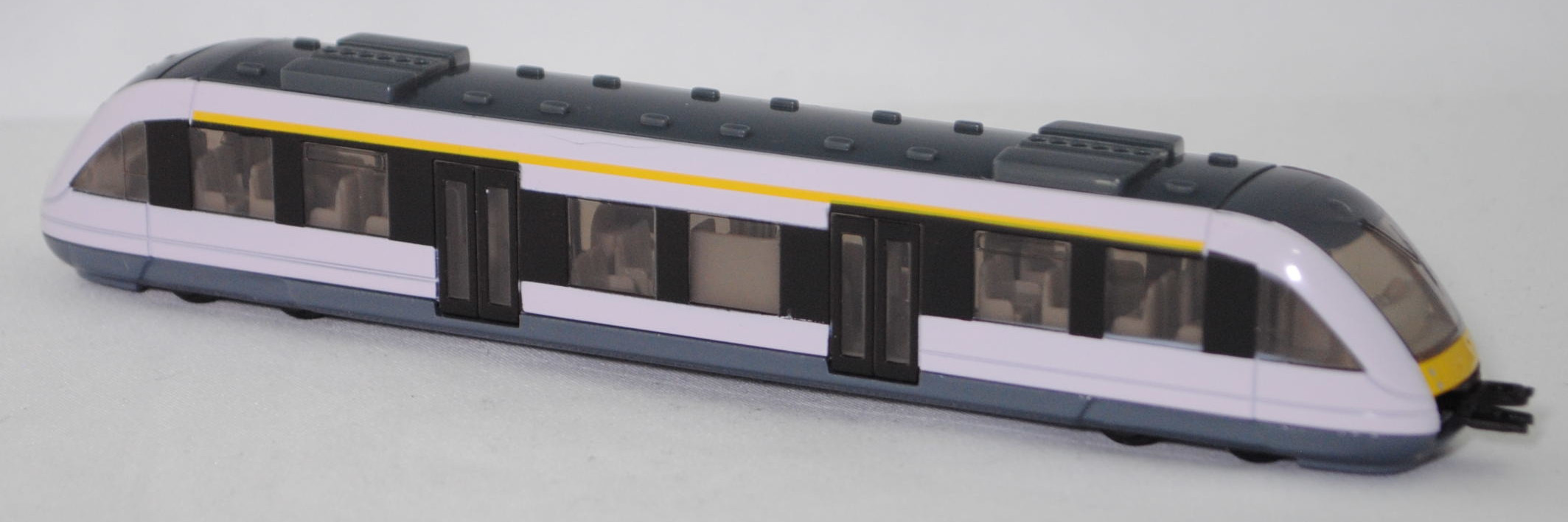 00701 IE Nahverkehrszug (Regionaltriebwagen Alstom Coradia LINT 27, Baureihe 640, Modell 1999-), grauviolett, Kupplung mit seitliche Führungen, SIKU SUPER 1:120, 1:114, P29f (Limited)