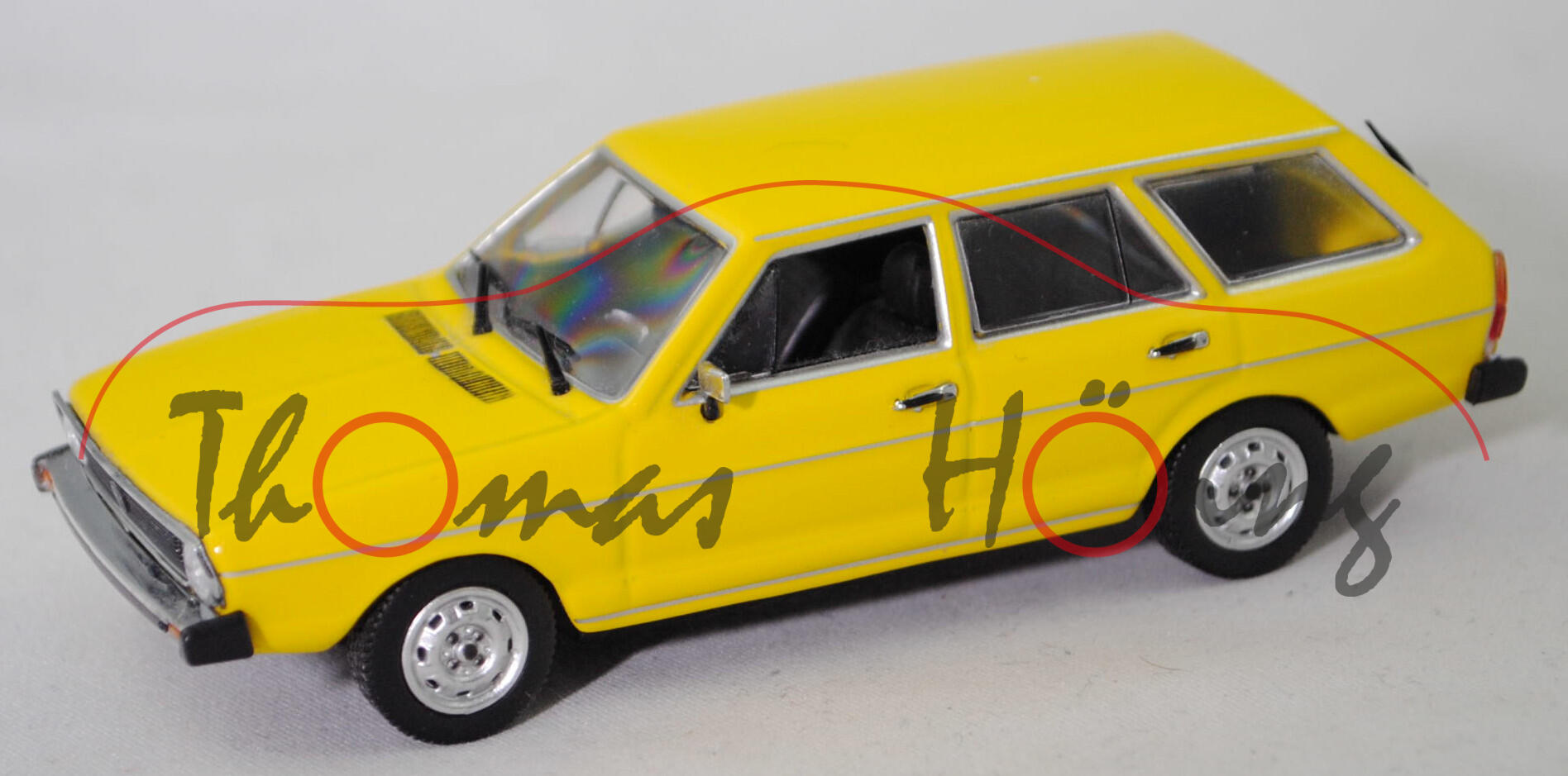 VW Passat Variant LS (1. Gen., B1, Typ 33, Facelift 1 Januar 1975 + weitere Änderungen im August 1975, Modell 1975-1977), rallyegelb (D7, Lacknummer L10A), Minichamps, 1:43
