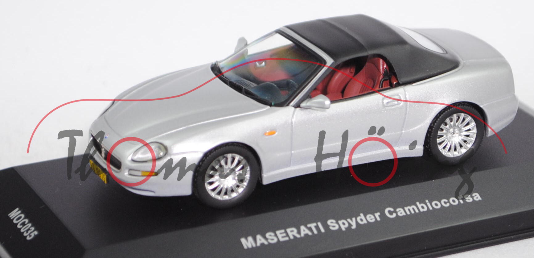 Maserati Spyder Cambiocorsa (Tipo M 138, Modell 2001-2004), silber, IXO MODELS®, 1:43, Werbebox