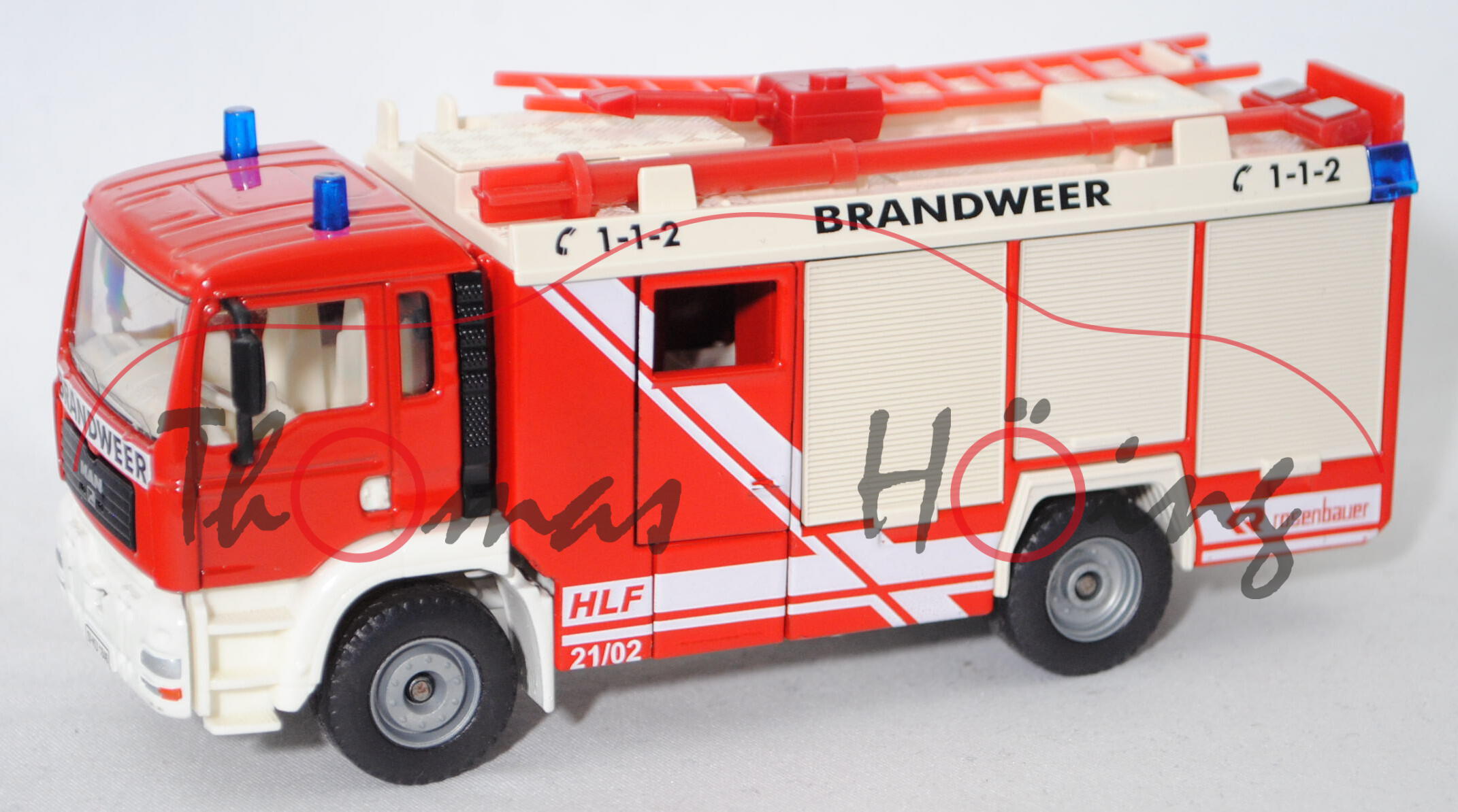 00300 NL HLF 20 auf Fahrgestell MAN TGA 18.460 M ohne Anhänger + Boot, BRANDWEER, SIKU, 1:55