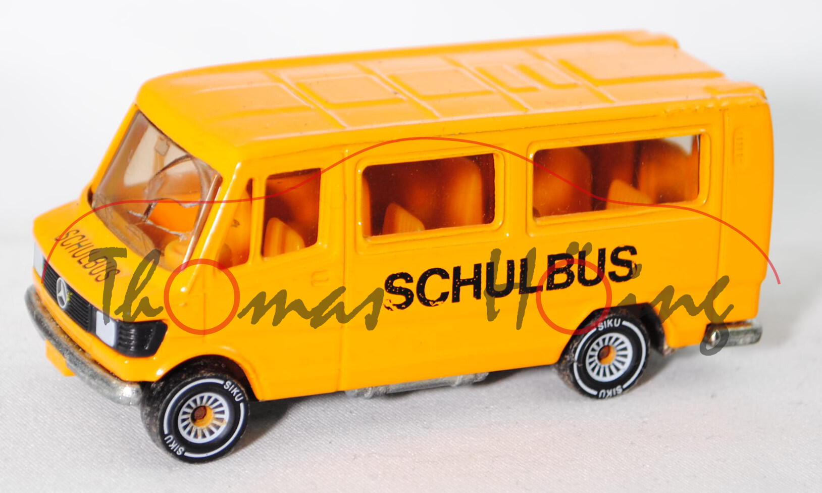 00001 Mercedes-Benz 208 2.3 (T 1, TN, BR 601, Mod 77-82) Schulbus, melonengelb, innen gelb, Innenaus