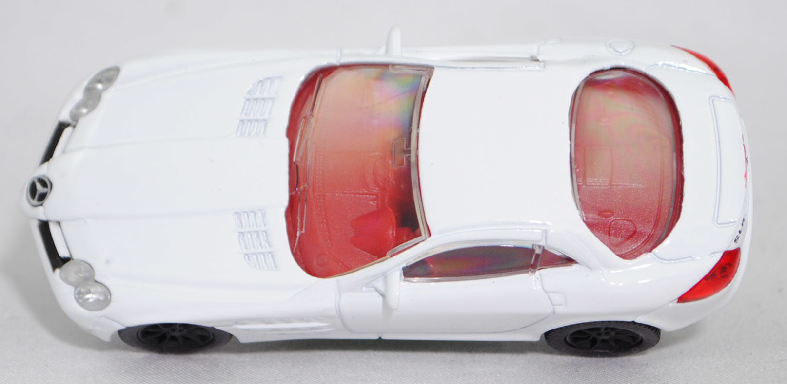00003 Mercedes-Benz SLR McLaren (1. Generation, C 199, Modell 2004-2008), reinweiß, Bpr. 1004, B25a / B25b schwarz, SIKU SUPER, 1:55, m