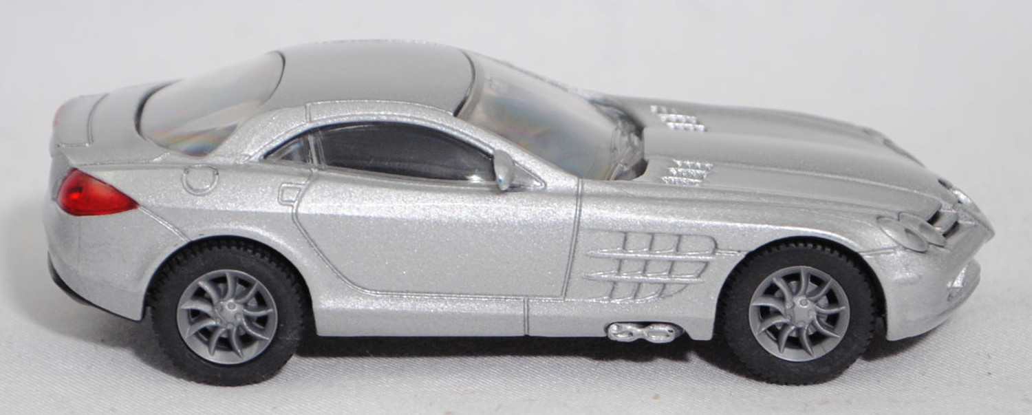 00000 Mercedes-Benz SLR McLaren (1. Generation, C 199, Modell 2004-2008), silbergraumetallic, Bpr. 1004, B25a / B25b silbergrau, SIKU SUPER, 1:55, m