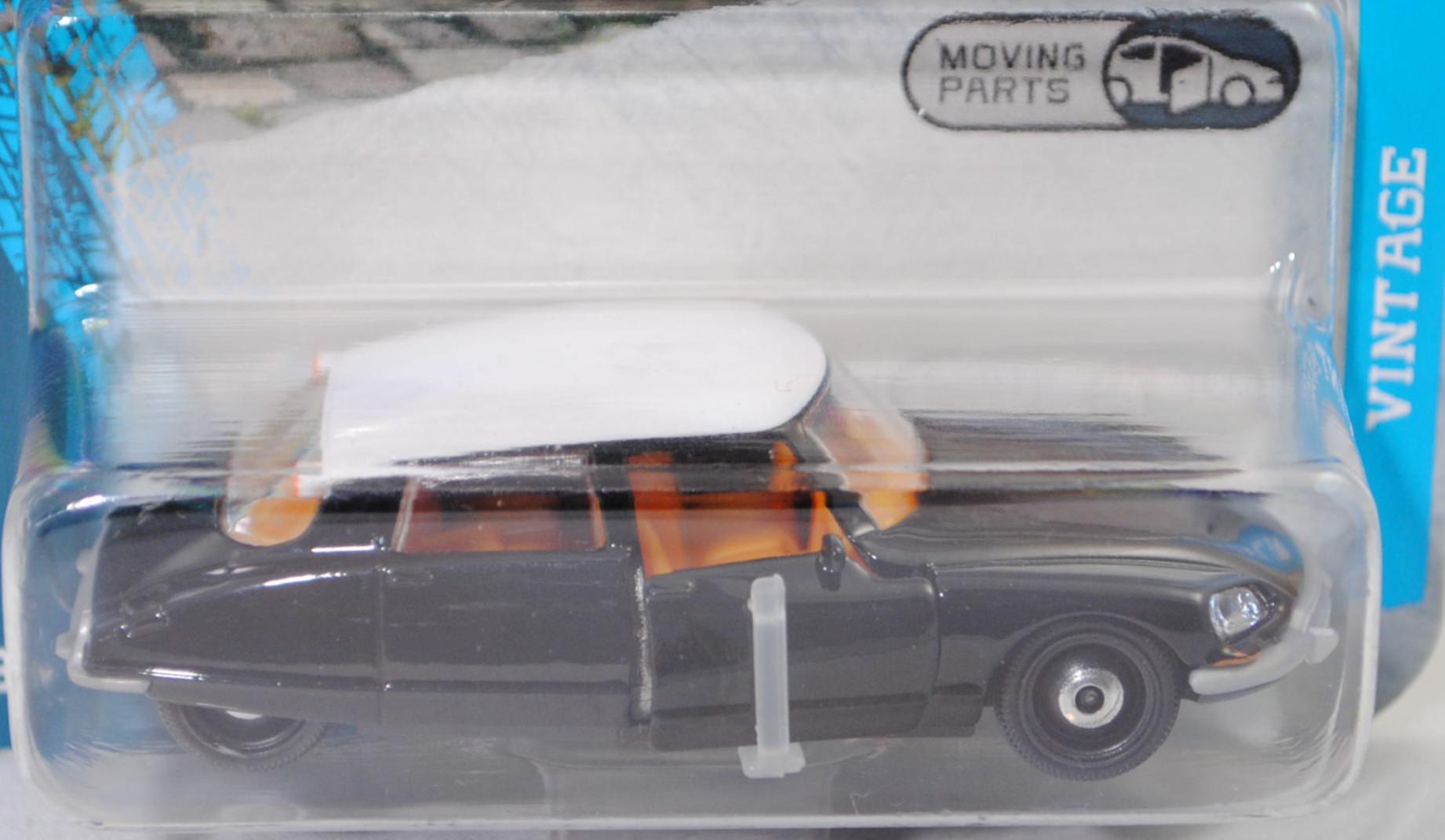 Citroen DS 21 (2. Generation D-Modelle, Modell 1967-1968) (Nr. 253D), Karosserie schwarz, Dach reinweiß, innen chromgelb, majorette, 1:59, Blister (VINTAGE PREMIUM CARS)