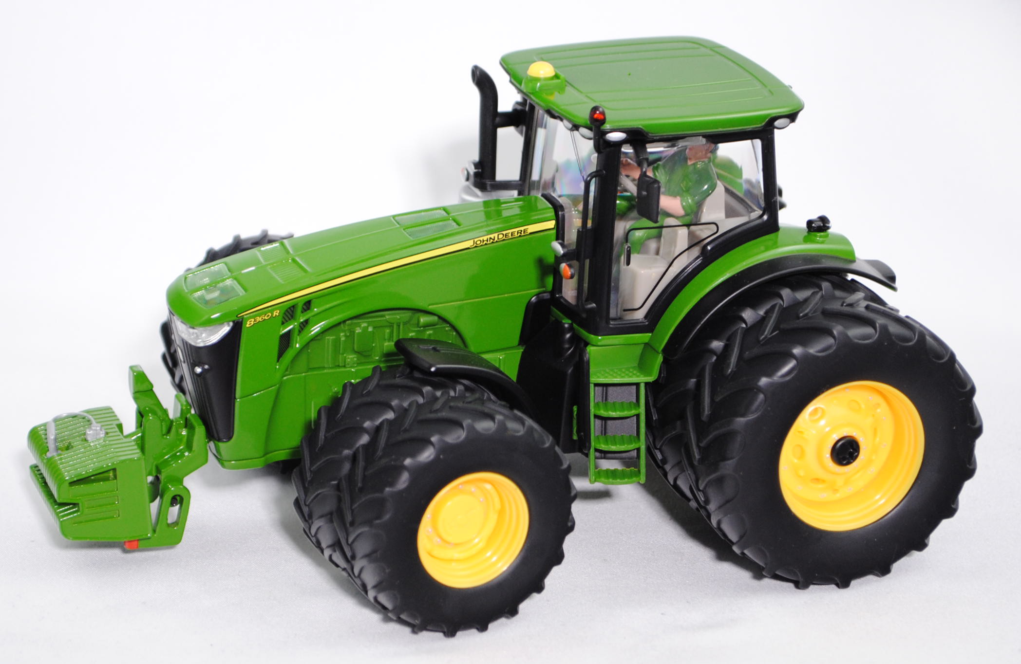 00401 John Deere 8360R Traktor (Mod. 11-13) mit Doppelbereifung, smaragdgrün, mit Fahrer in smaragdg