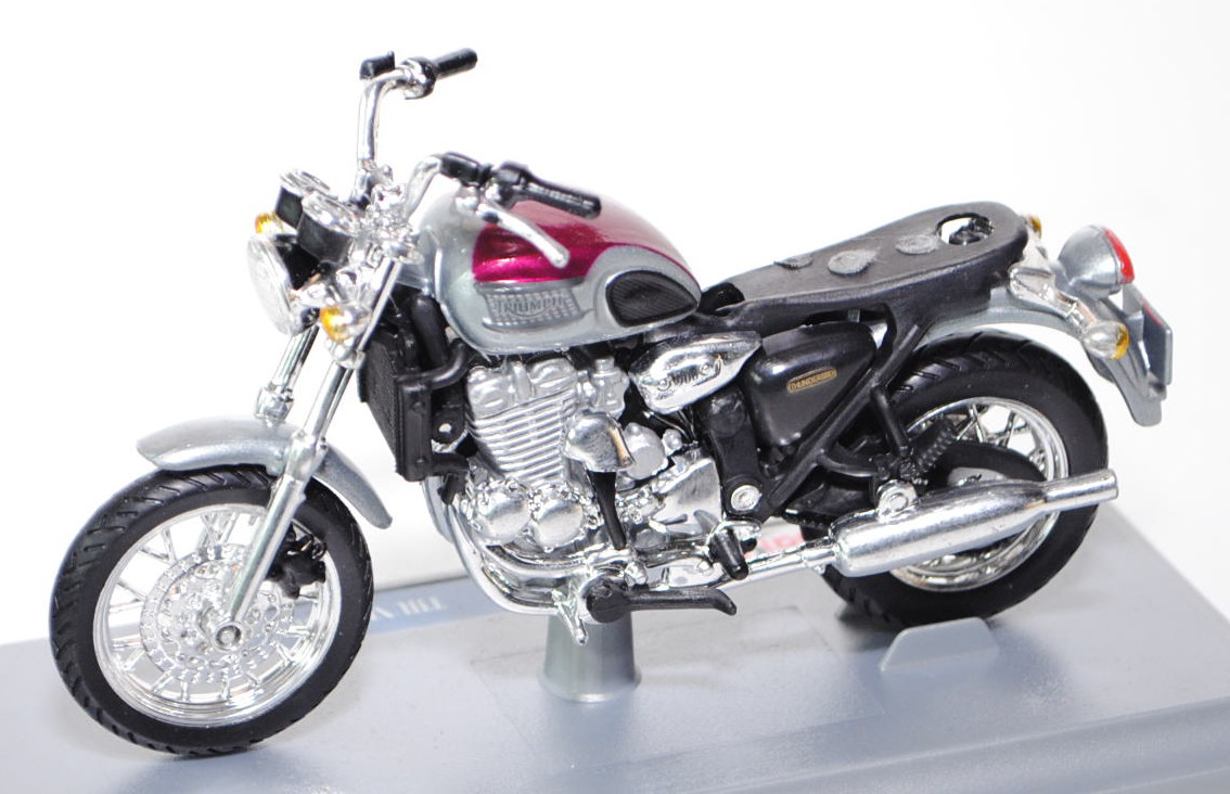 Triumph Thunderbird Motorrad, weinrotmetallic/silber, Sitzbank weg, Maisto, 1:18, mb