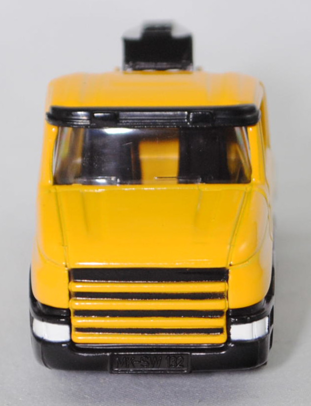 00002 Scania T114GB 6x4 NZ 340 (Serie 4, Fahrerhaustyp CT14, Modell 1995-1998) Abschleppwagen, gelb, Ausleger mit Abschlepphaken schwarz, C1 weiß, SIKU SUPER, 1:86, m