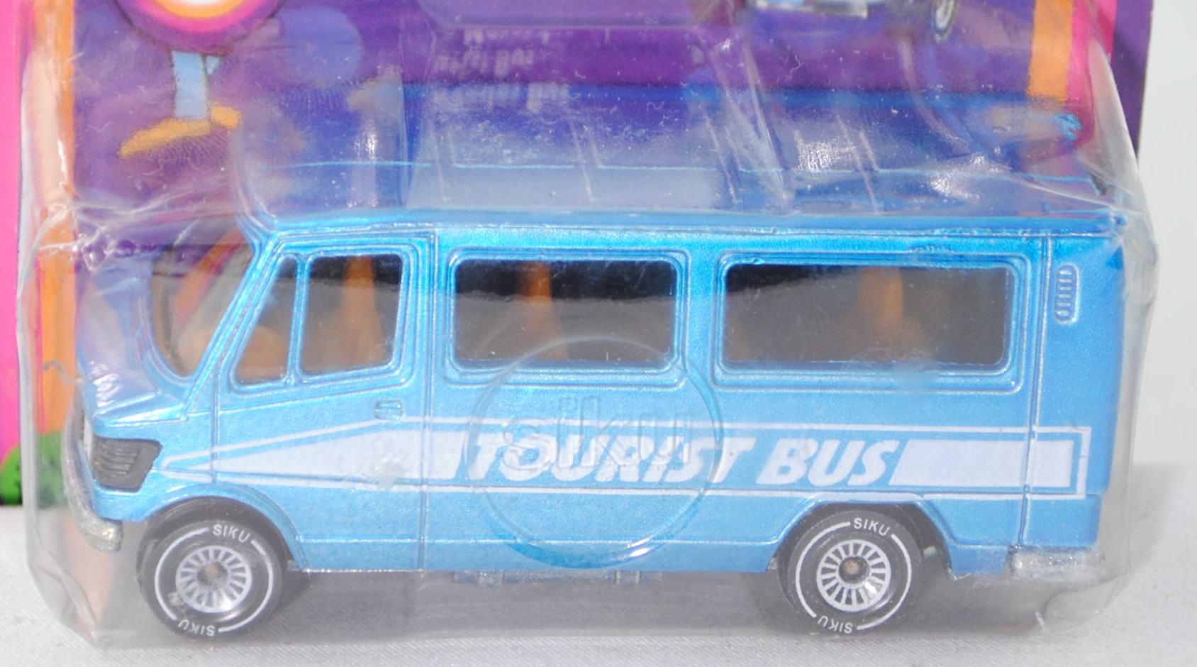 00000 Mercedes-Benz 208 2.3 (Typ T 1, TN, BR 601, MR 208, Mod. 77-82) Bus, himmelblaumetallic, TOURI