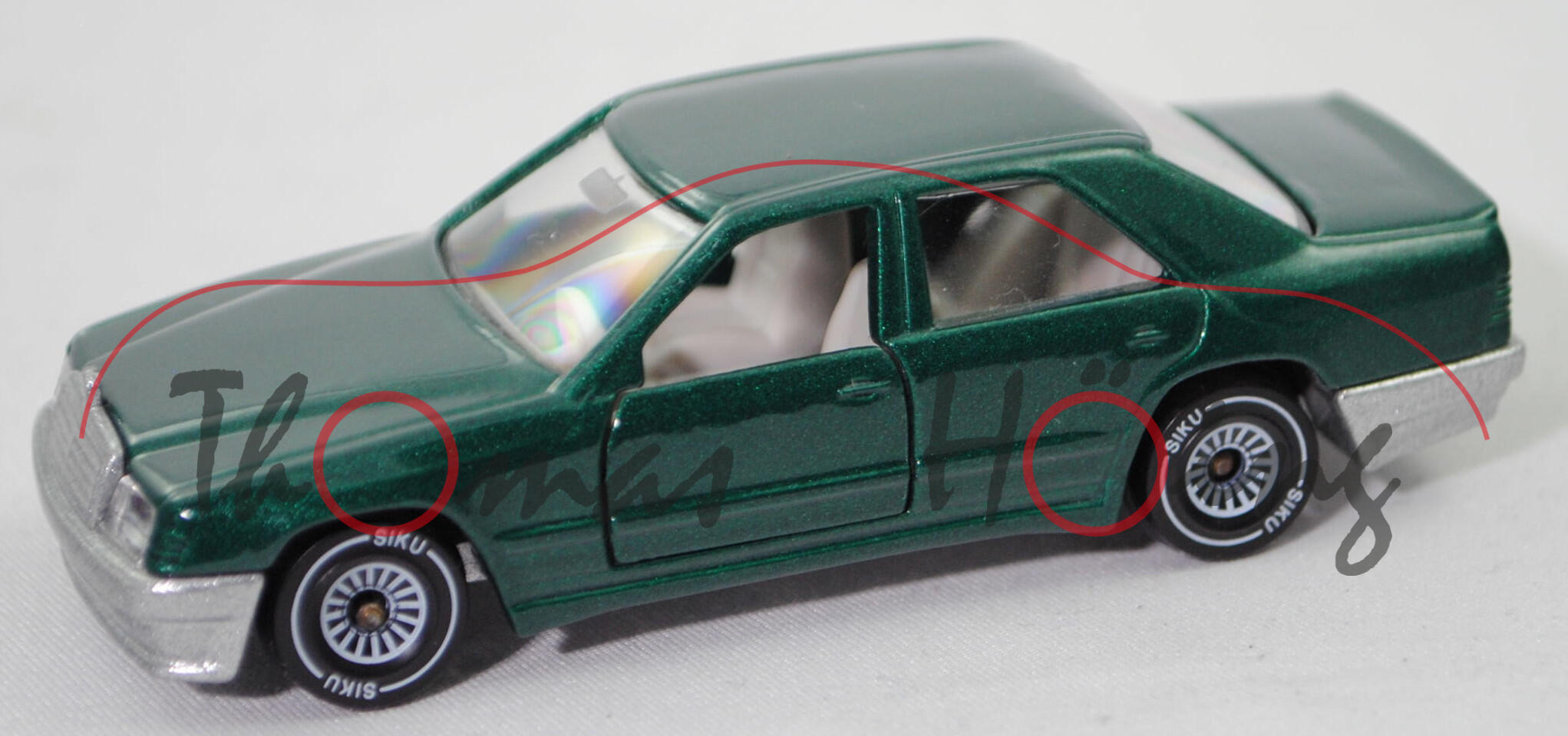 00007 Mercedes-Benz 300 E (W 124, Modell 1985-1986), moosgrünmetallic, Hong, B4, SIKU, 1:55