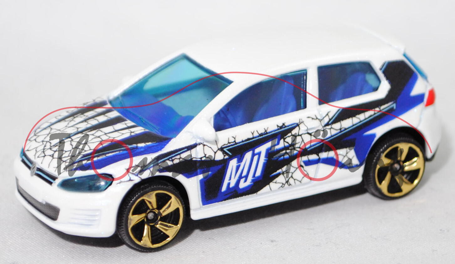 VW Golf VII GTI (Typ AU/VW 370, Mod. 13-17) APEX CARVER/URBAN, perlmuttweiß, majorette, 1:64, mb