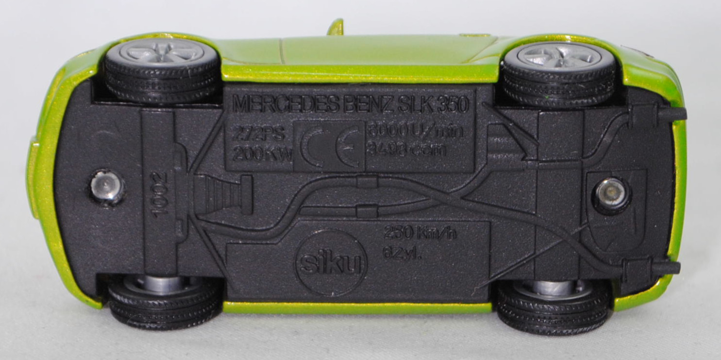 00009 Mercedes-Benz SLK 350 (interne Baureihenbezeichnung R 171, Vor-MoPf, Modell 2004-2008), hell-gelbgrünmetallic, innen schwarz, Bpr. 1002, SIKU SUPER, 1:55, m