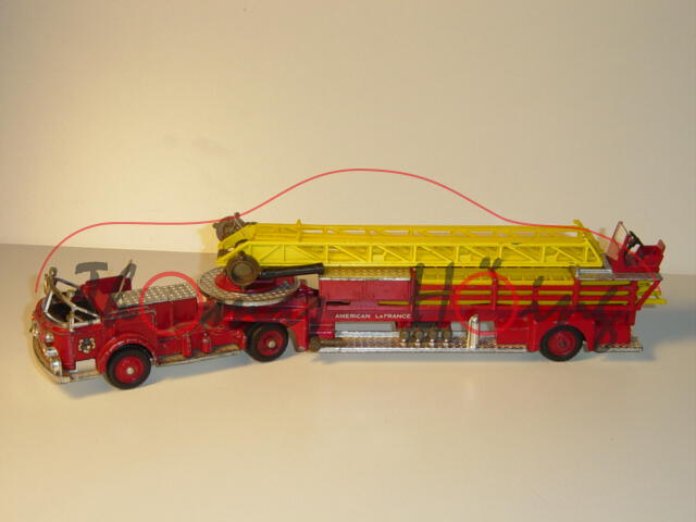 Aerial Rescue Tractor (Feuerwehr), rubinrot, AMERICAN LaFRANCE, mit 6 separaten Leitern, Frontscheib