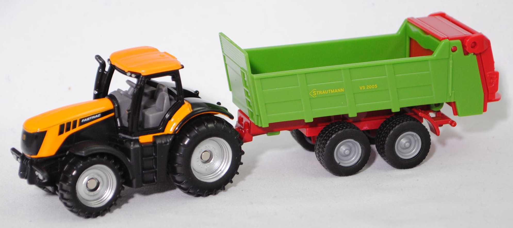 00000 JCB® 8250 V-TRONIC FASTRAC (Modell 2005-2011) und Strautmann Streublitz Universalstreuer VS 2004 (Modell 2012-2016), melonengelb/schwarz und gelbgrün, SIKU SUPER, P29f