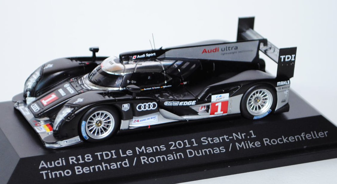 Audi R18 TDI, Le Mans 2011, schwarz/silber, Timo Bernhard / Romain Dumas / Mike Rockenfeller, Nr. 1,