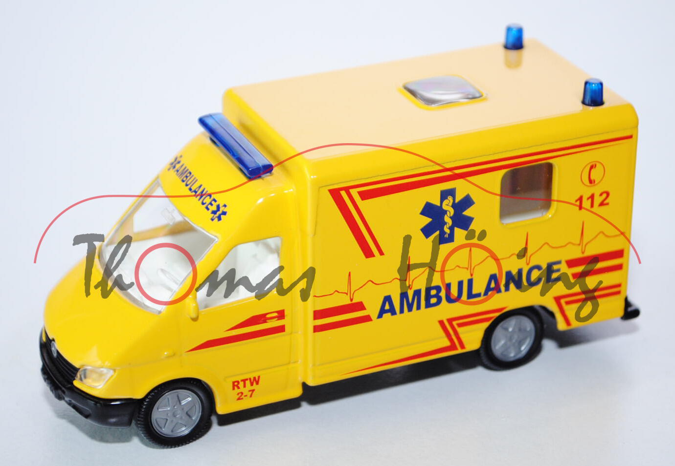 00003 RTW Mercedes-Benz Sprinter I (Modell 2000-2002), gelb, C / 112 / AMBULANCE, SIKU, 1:55, L15n