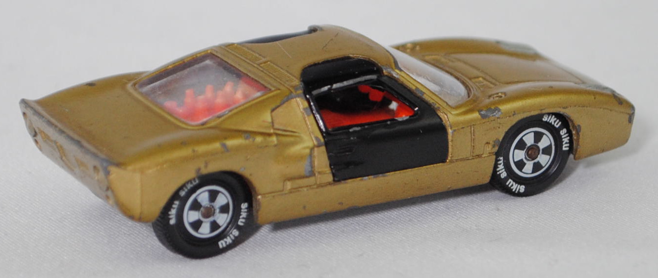 00003 Ford GT40 (Mk I bzw. Mark 1, Modell 1965-1967), Karosserie goldmetallic, Türen schwarz, Bpr. V 296 / Germ, Verglasung klar, R10 weiß, SIKU SUPER, 1:57, m-