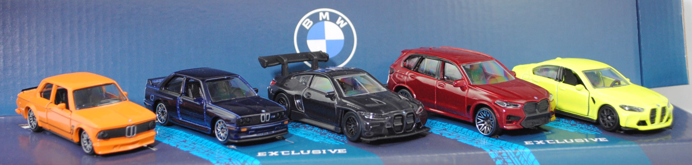 Giftpack BMW (5 Modelle): BMW 2002 turbo + BMW M3 Sport Evolution + BMW M4 GT3 EVO + BMW X5 M Competition + BMW M3 Limousine, majorette, mb (BMW EDITION)