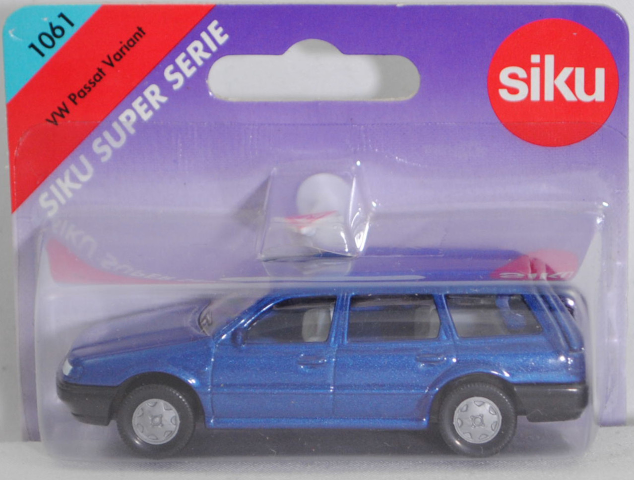 00001 VW Passat Variant VR6 Exclusiv (4. Generation, B4, Werkscode 35i / Typ 3A5, Modell 1993-1997), dunkel-violettblaumetallic (windsorblau metallic), SIKU SUPER, 1:55, P27