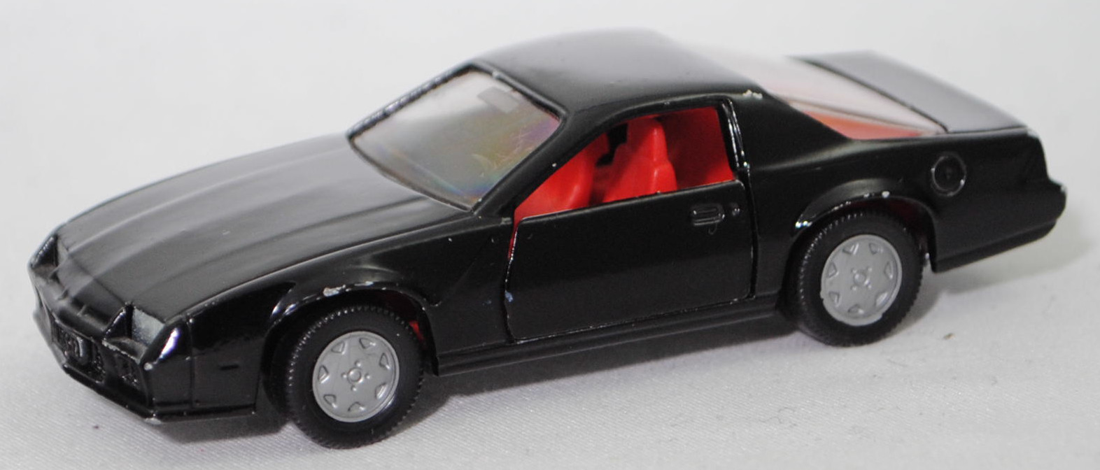 00004 Chevrolet Camaro Berlinetta 5.0L V8 (3. Generation, Vorfacelift, Modell 1982-1984), schwarz, Bpr. CAMARO Z 28, Hong, Chassis chrom, mit CE-Zeichen, B6, SIKU SUPER, 1:59, m-
