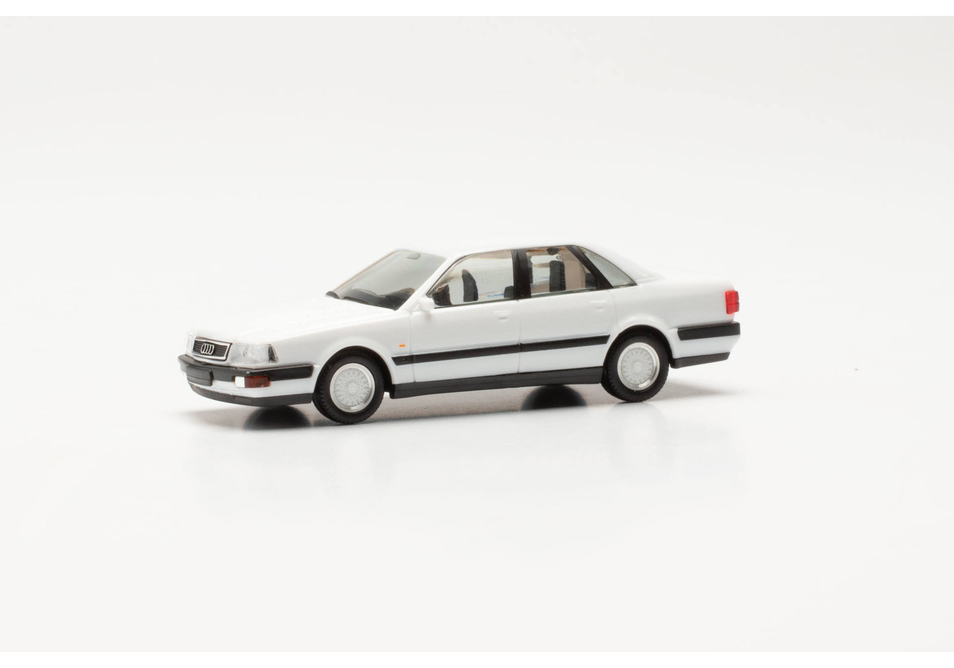 Audi V8 (1. Generation, Baureihe D11, Typ 4C, Mod. 1988-1994), alpinweiß, Herpa, 1:87, mb (Limited)