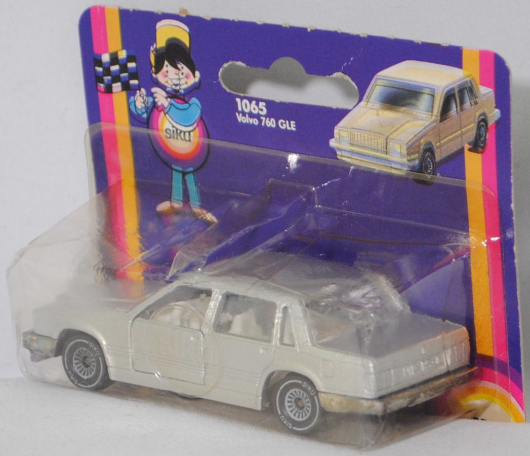 00000 Volvo 760 GLE (1. Generation, interne Baureihenbezeichnung 764, Vorfacelift, Modell 1982-1986), silbergraumetallic, ohne Kopfstützen hinten, SIKU SUPER, 1:55, P18