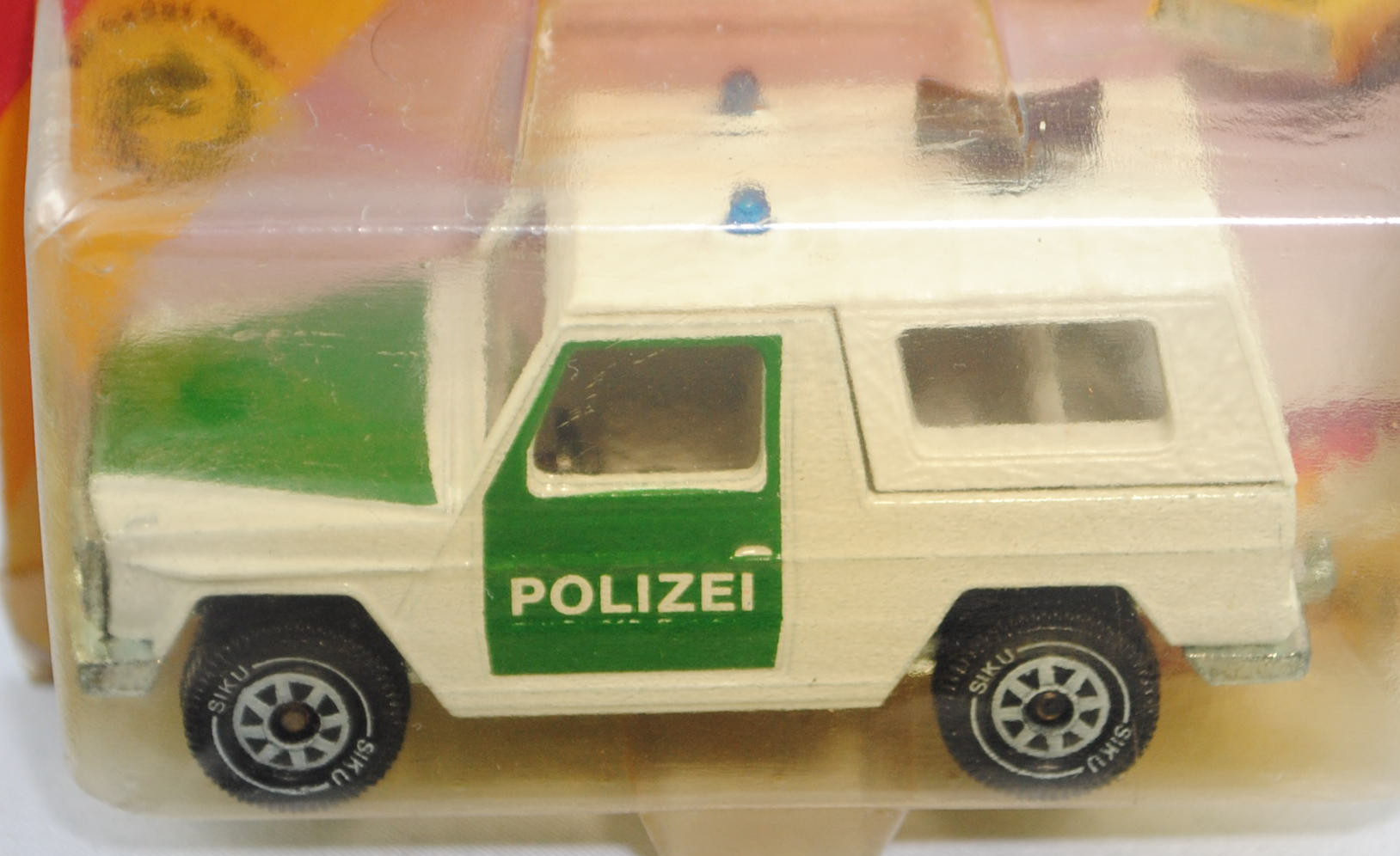 Mercedes-Benz 280 GE (Typ W 460, Modell 1980-1990) Polizei-Geländewagen, reinweiß/minzgrün innen lic