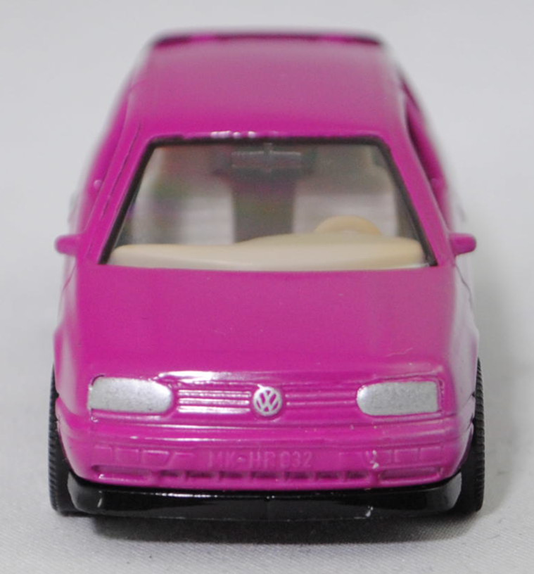 00002 VW Golf III 1.8 GL (Typ 1H, Vorfacelift, Modell 1991-1994), dunkel-verkehrspurpur, innen seidengrau, Lenkrad seidengrau, Chassis schwarz, Hong, Bpr. 1010, SIKU SUPER, 1:56, m-
