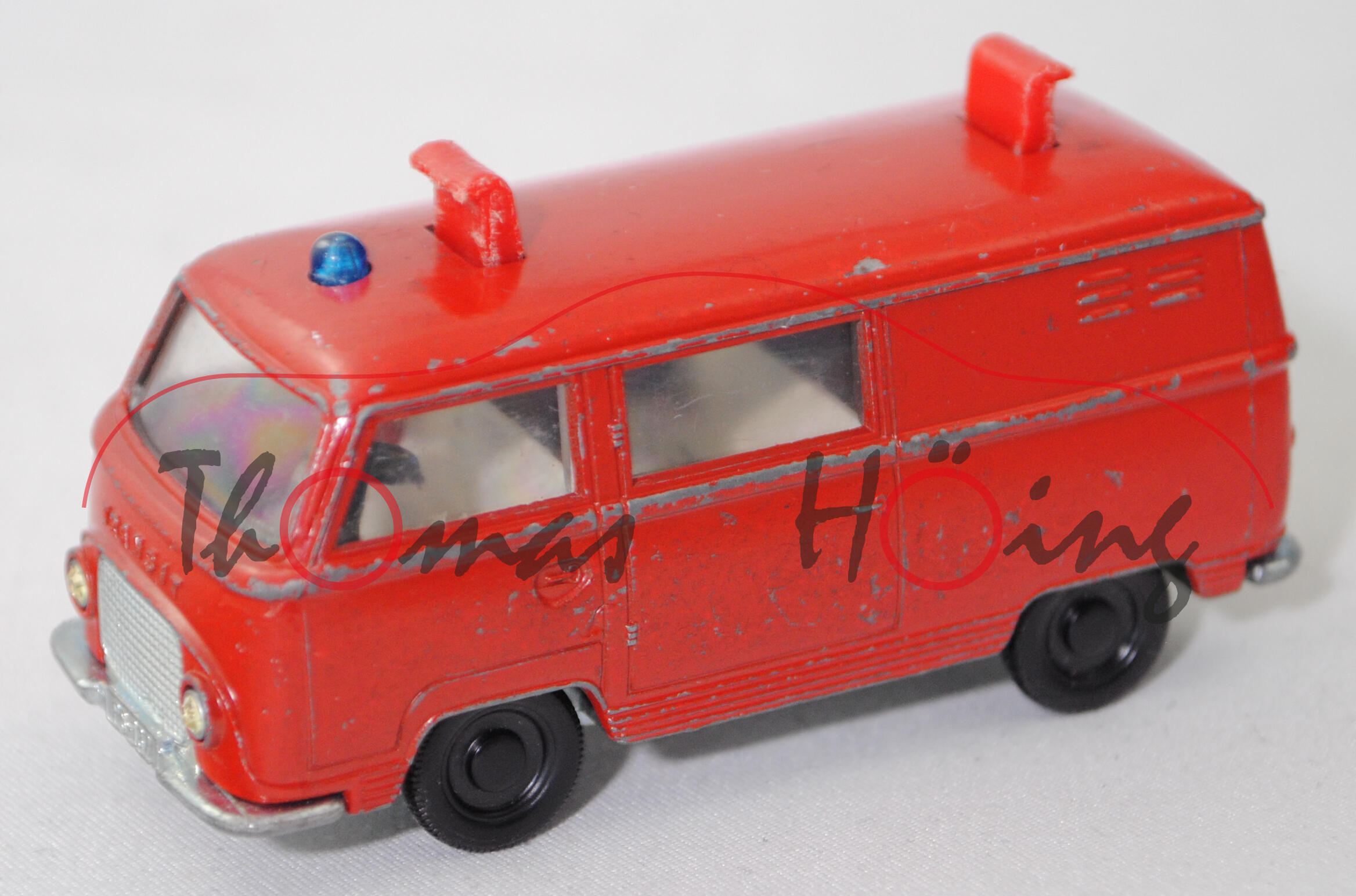 00002 Ford Taunus Transit TSF (1. Gen., Typ G7BT, Facelift 1961, Mod. 61-63) Feuerlöschfahrzeug, SIKU, 1:60