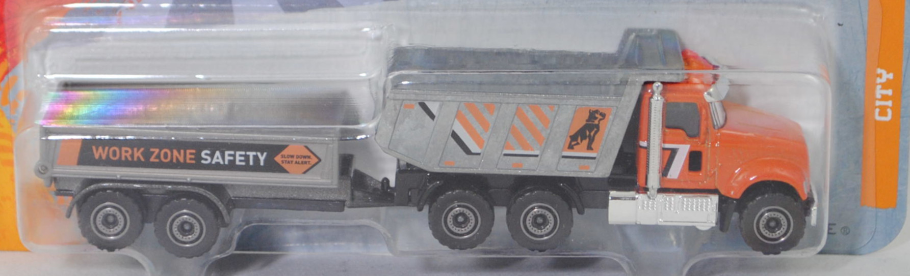 MACK Granite 6x4 (Modell 2019-) Kipper mit Tandem-Anhänger, rotorange/silbergrau, WORK ZONE SAFETY / SLOW DOWN. / STAY ALERT., majorette, Blister (CITY Trailer Set)