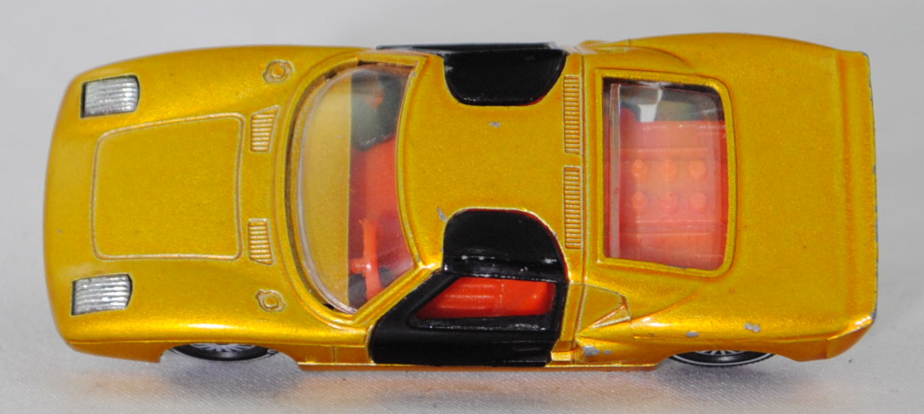 00006 Ford GT40 (Mk I bzw. Mark 1, Modell 1965-1967), Karosserie hell-honiggelbmetallic, Türen schwarz, Bpr. V 296 / W-Germ, Verglasung klar, R11, SIKU SUPER, 1:57, m-
