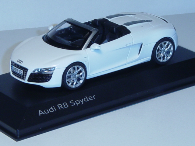 Audi R8 Spyder, Modell 2010-, ibisweiß, innen schwarz, Schuco, 1:43, Werbeschachtel